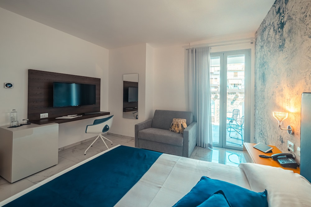 Nautilus Hotel 13/50