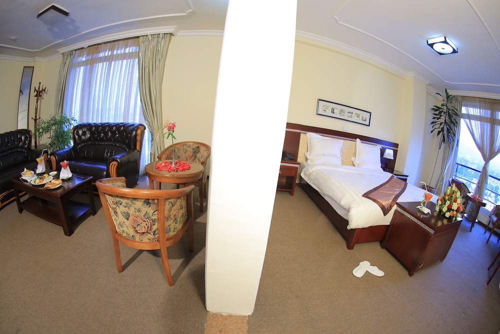 Sarem International Hotel 18/50