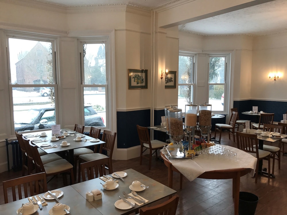 The Elizabeth House Hotel 45/58