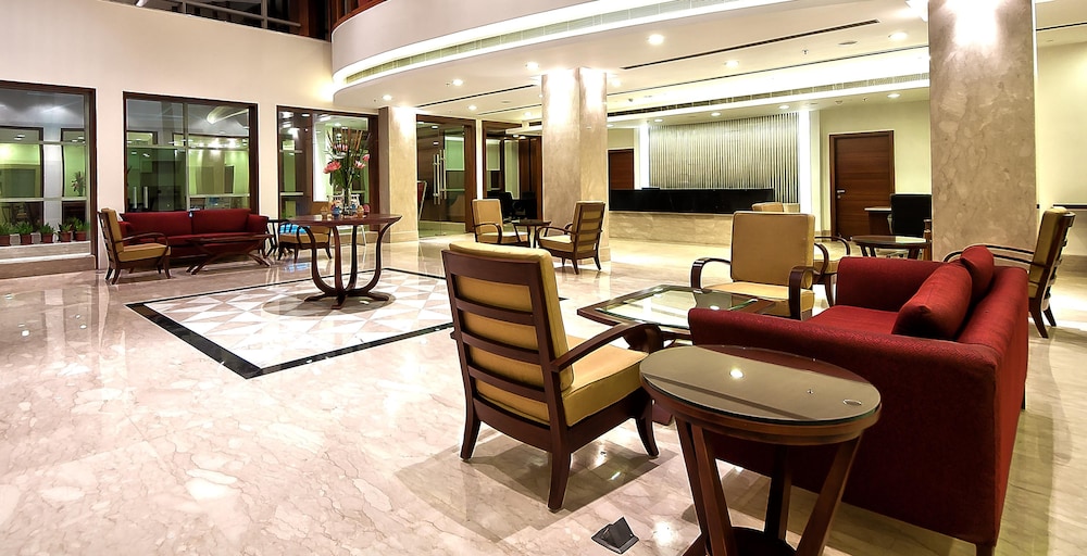 The Golden Plaza Hotel Spa 22/35