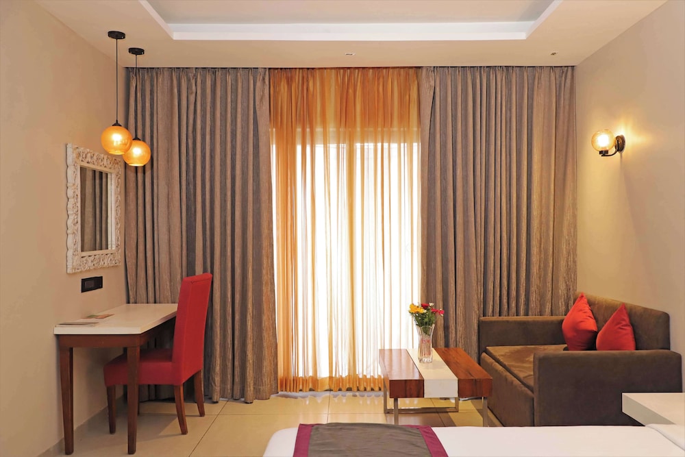 Golden Tulip Candolim Goa 49/77