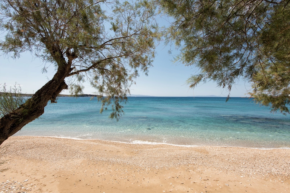 Blue Waves Suites & Apartments - To Kyma 46/49