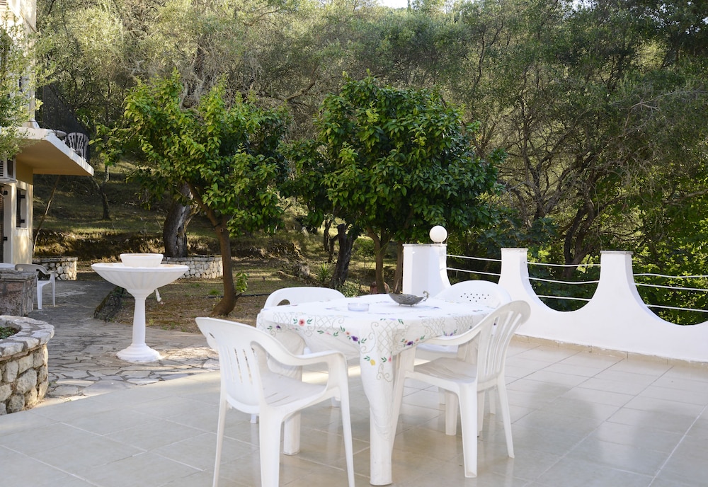 Corfu Room 23/26