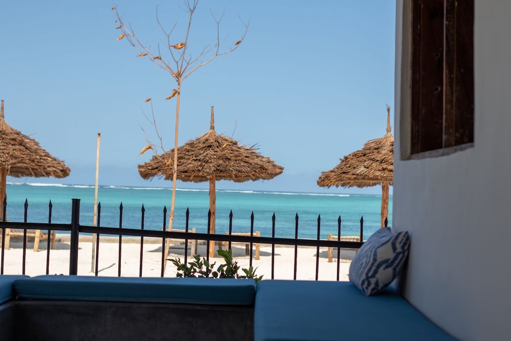 Nest Style Beach Hotel Zanzibar 54/59