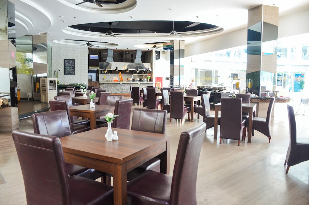 Grand TW Batam Center Hotel & Convention 53/64