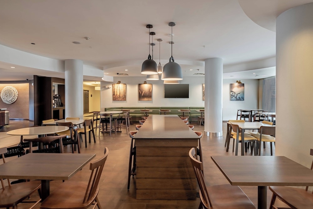 Fairfield Inn Suites New Braunfels 19/30