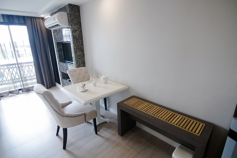 Hope Land Hotel & Residence Sukhumvit 8 62/77
