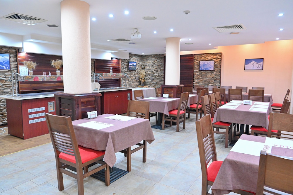 ORBILUX HOTEL BANSKO 68/74