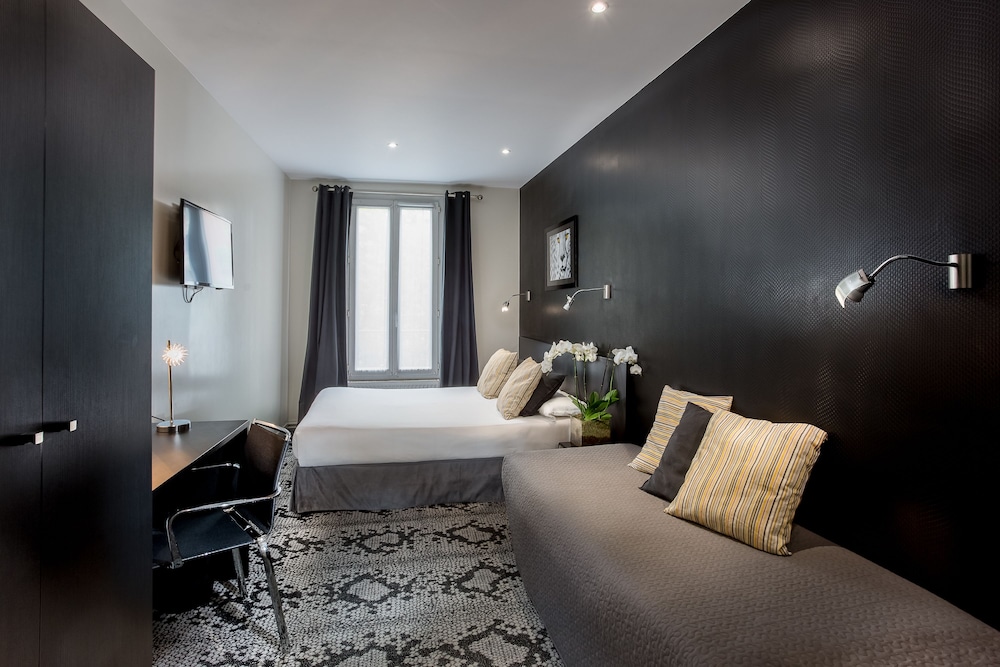 Porte de Versailles Hotel 25/48