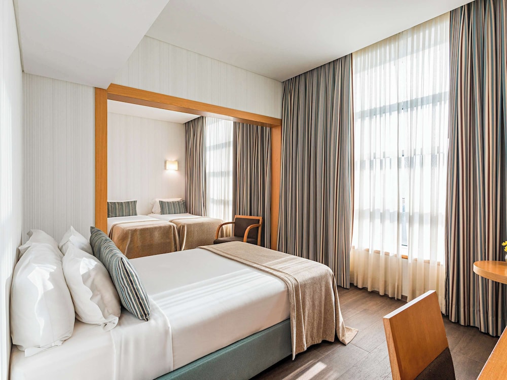 Mercure Lisboa Almada 16/50