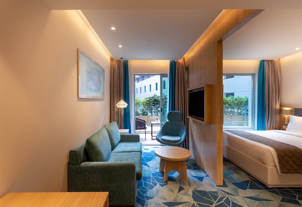 Holiday Inn Express And Suites Bengaluru Old Madras Road 42/59
