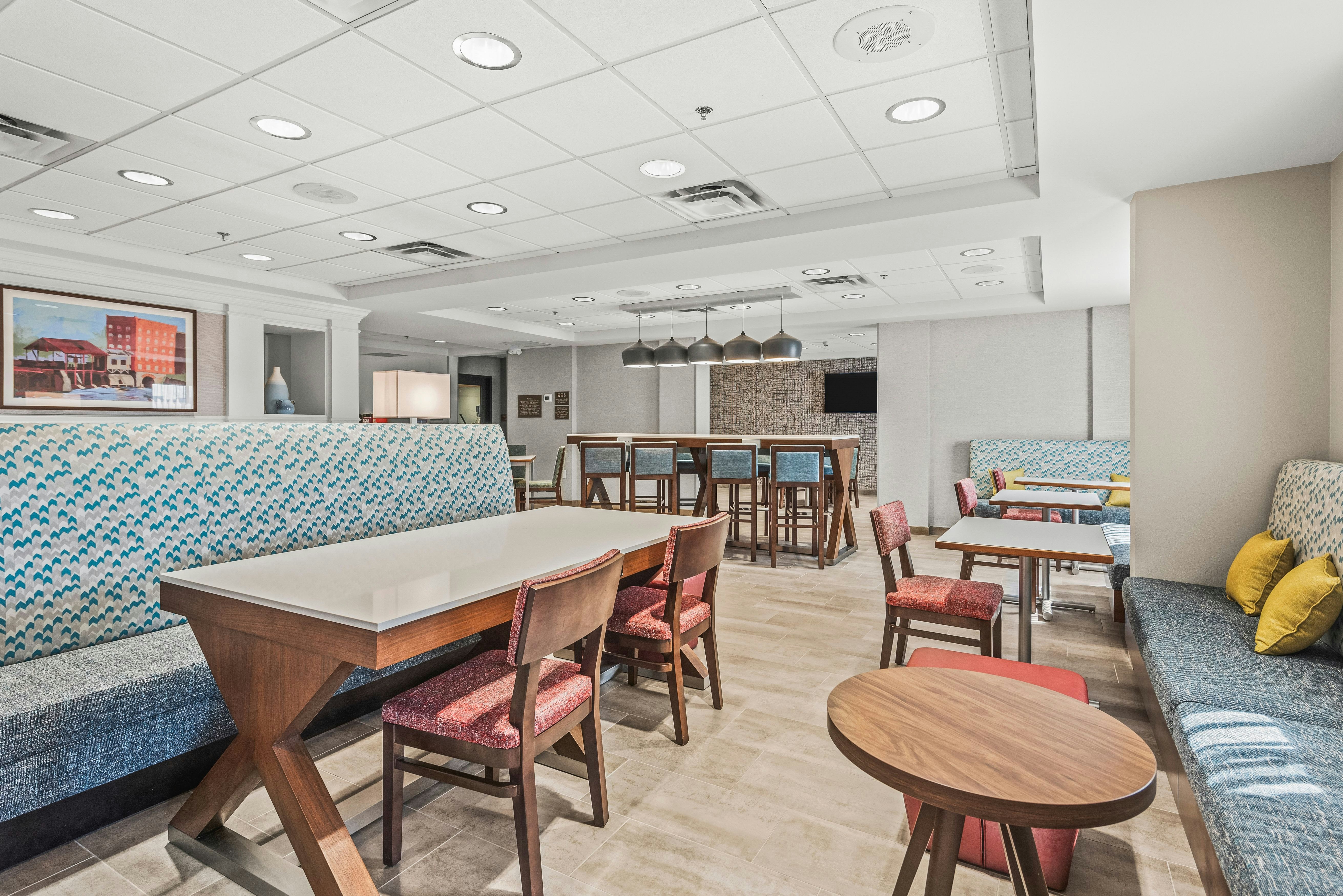 Hampton Inn Columbus North 29/37