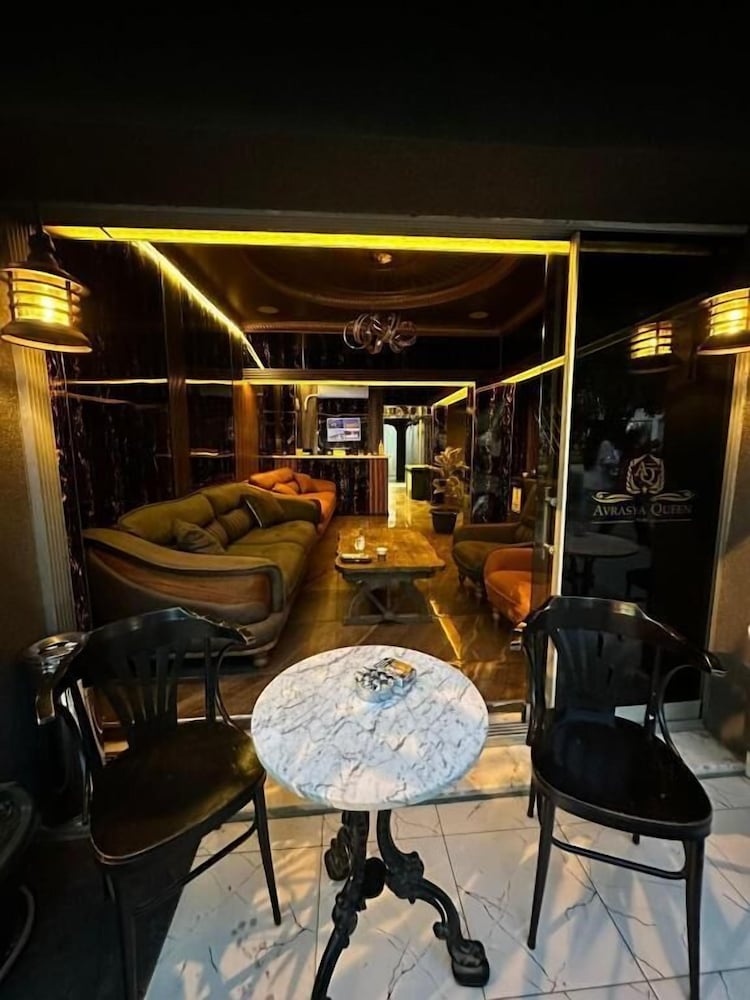 Avrasya Queen Hotel 26/30