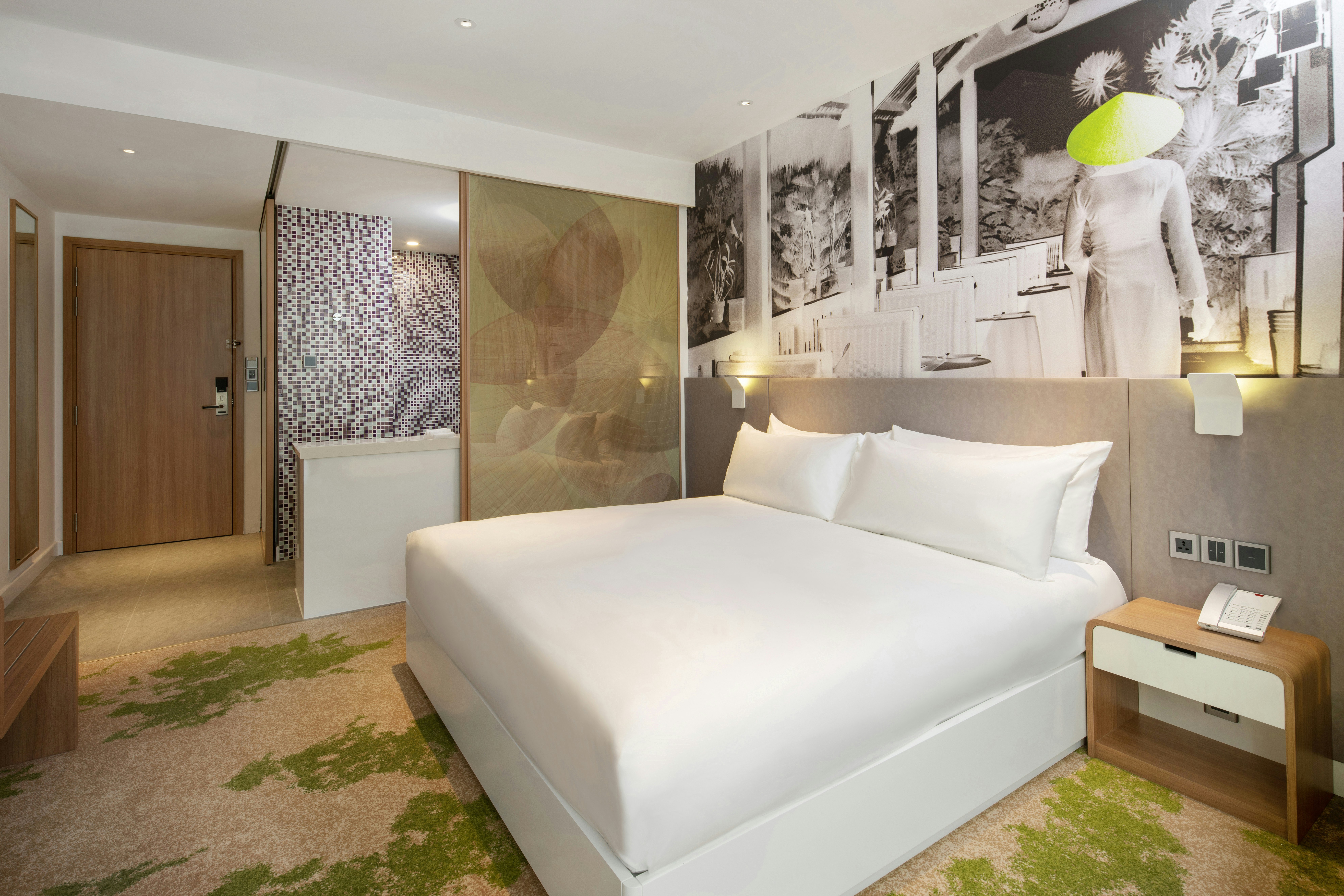 Holiday Inn & Suites Saigon Airport 14/50