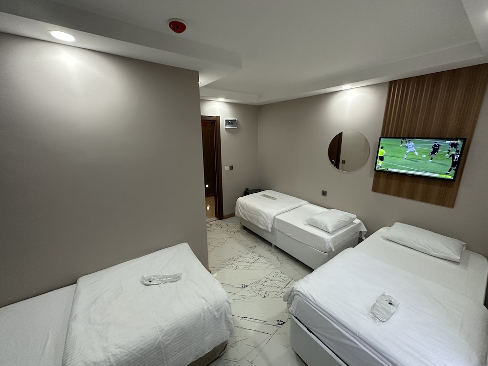 Luxury, Triple, 3 Beds
