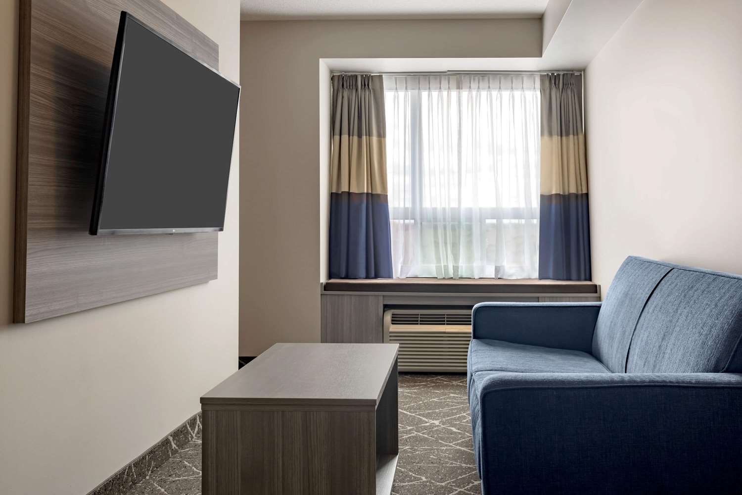 Microtel Inn And Suites By Wyndham Lloydminster 12/25