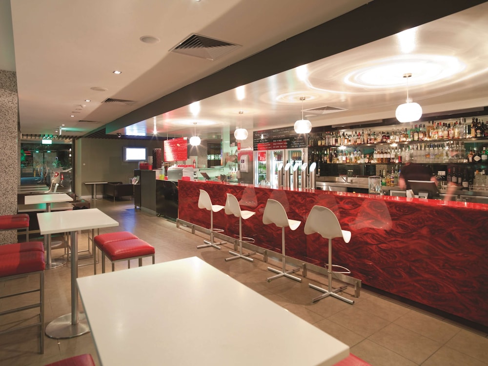 Adina Apartment Hotel Perth 57/73