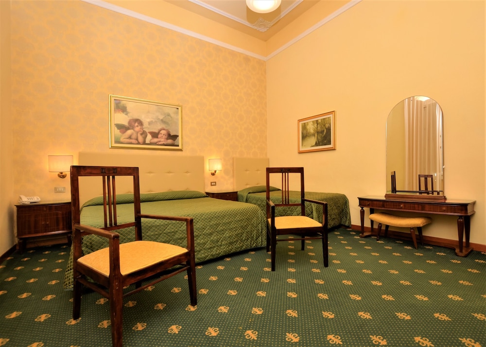 Grand Plaza Locanda Maggiore 17/28