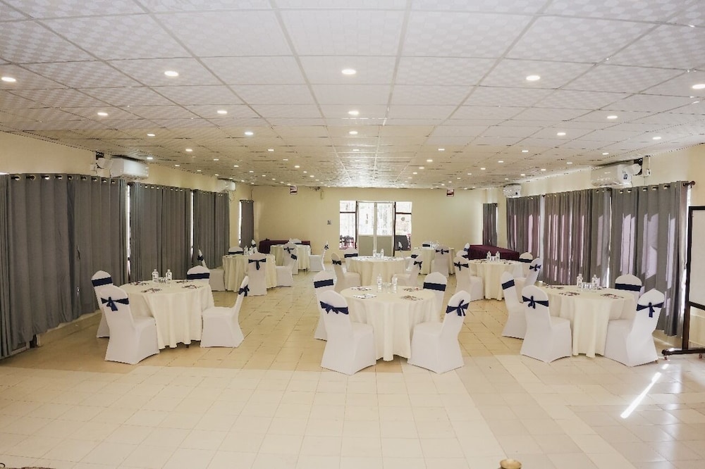 Chautari Paradise Inn 25/37