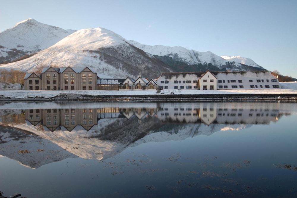 Isles of Glencoe Hotel 55/57