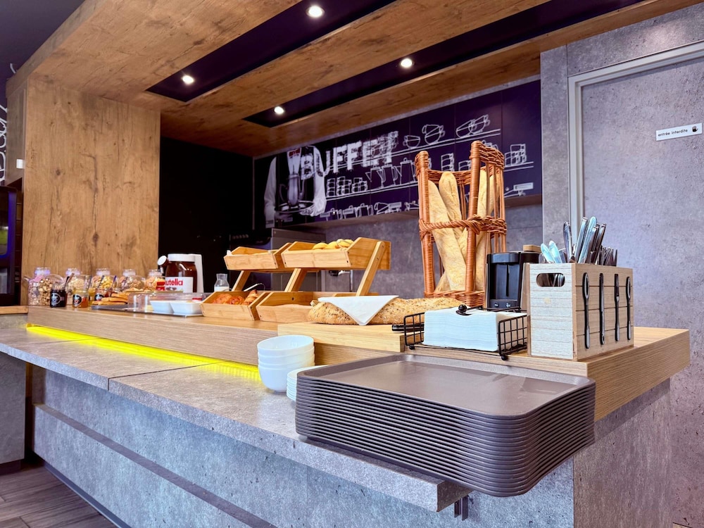 Ibis Budget Marseille Vitrolles 16/69