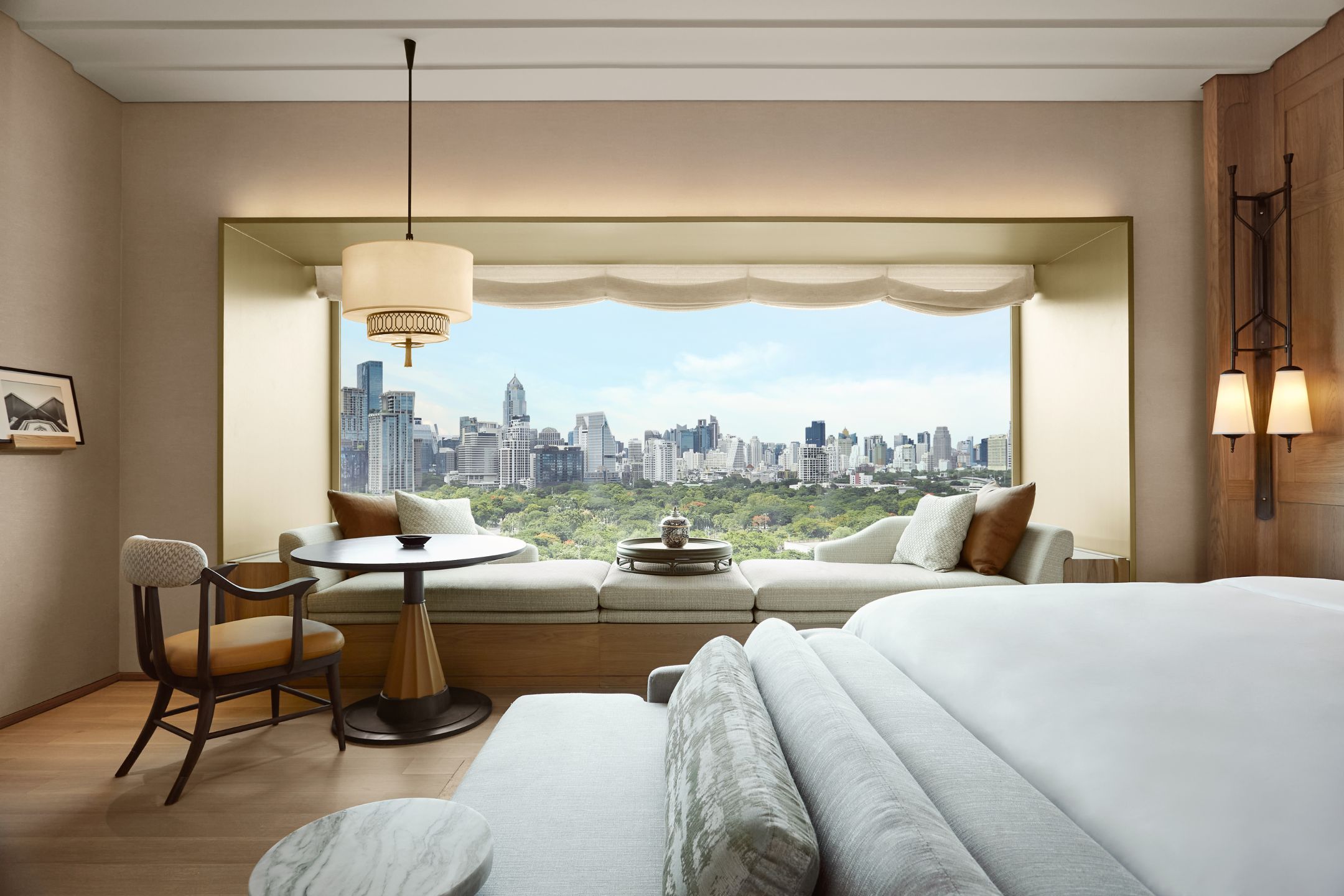 Club 1 King High Floor Park View