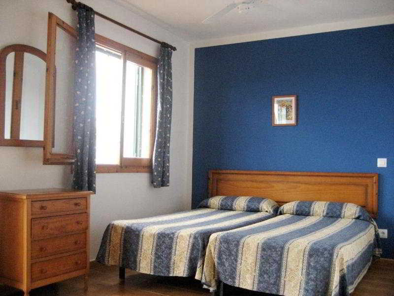 2 Bedrooms, Apartment