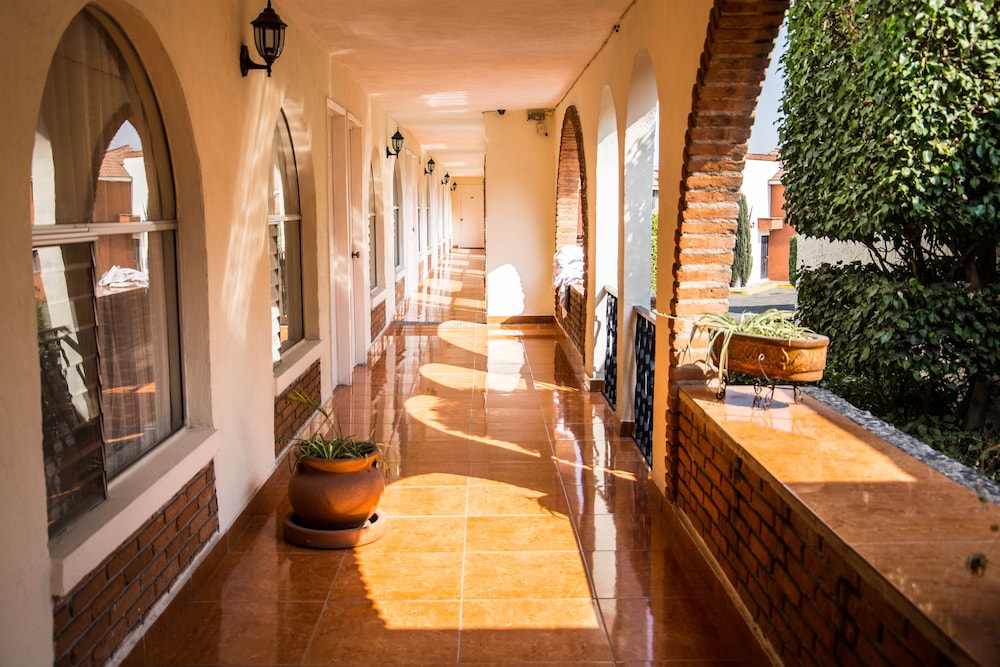 Villa del Sol and Suites 33/62