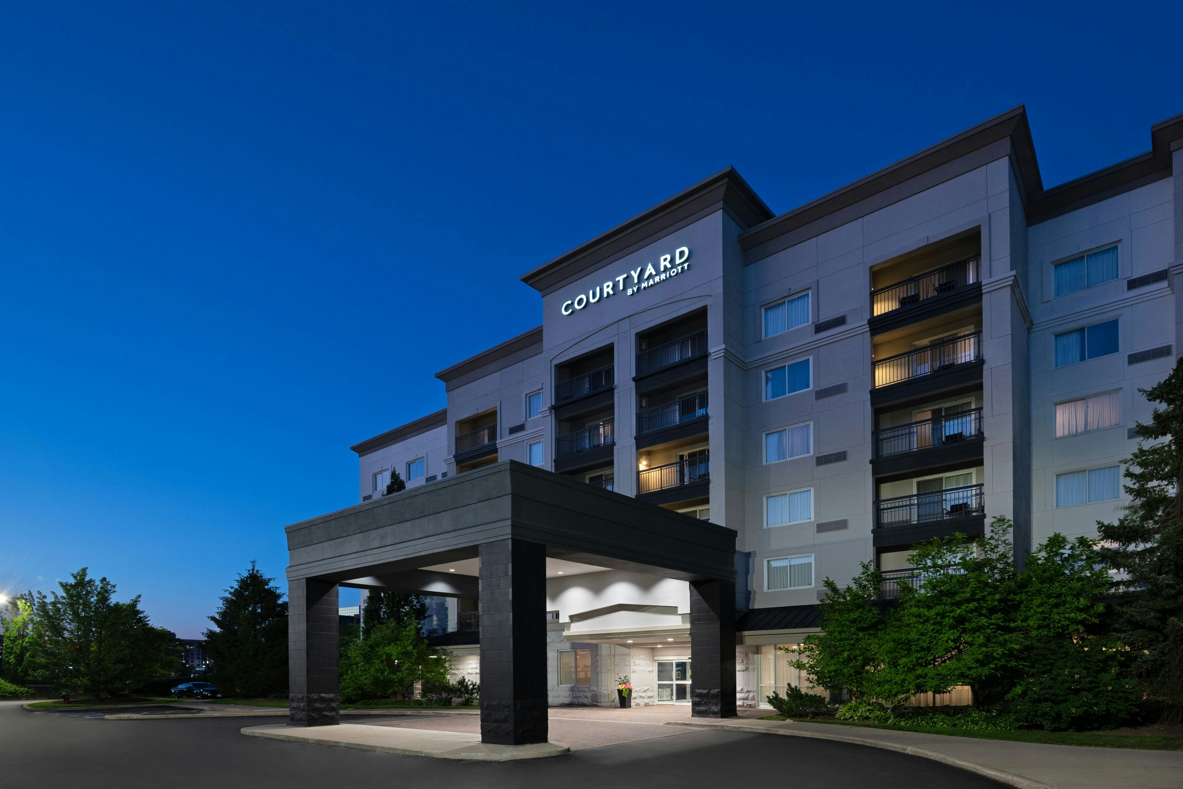 Courtyard By Marriott Toronto Markham 14/14