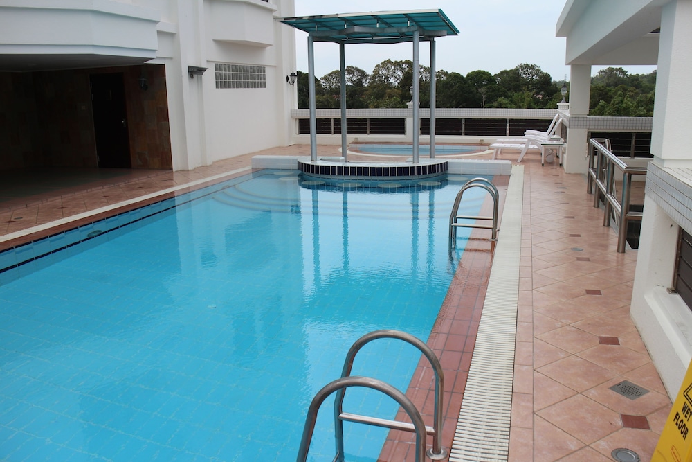 Parkview Hotel 26/50