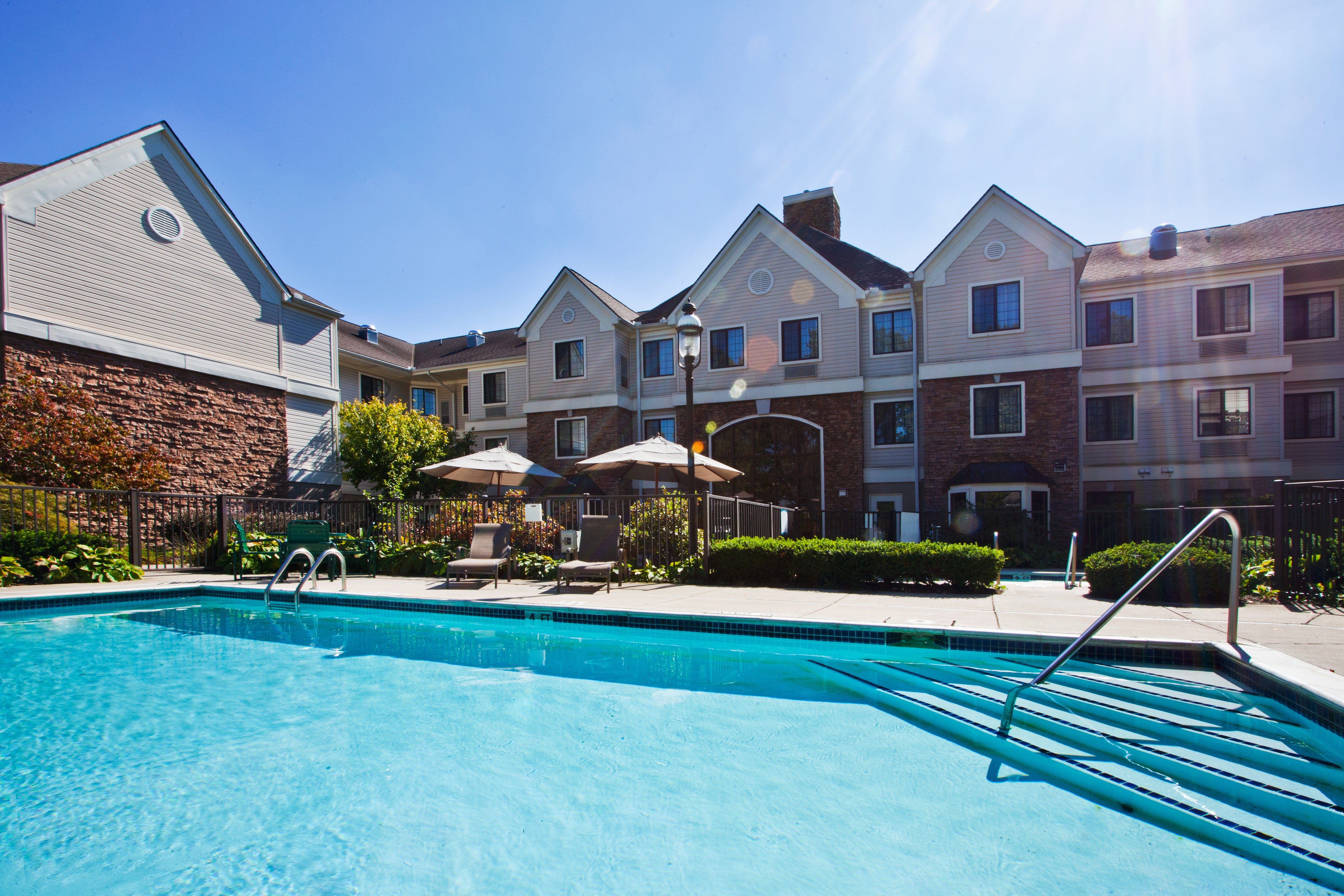 Staybridge Suites Detroit-Utica 54/58