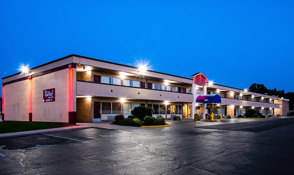 Red Roof Inn & Suites Battle Creek 7/38