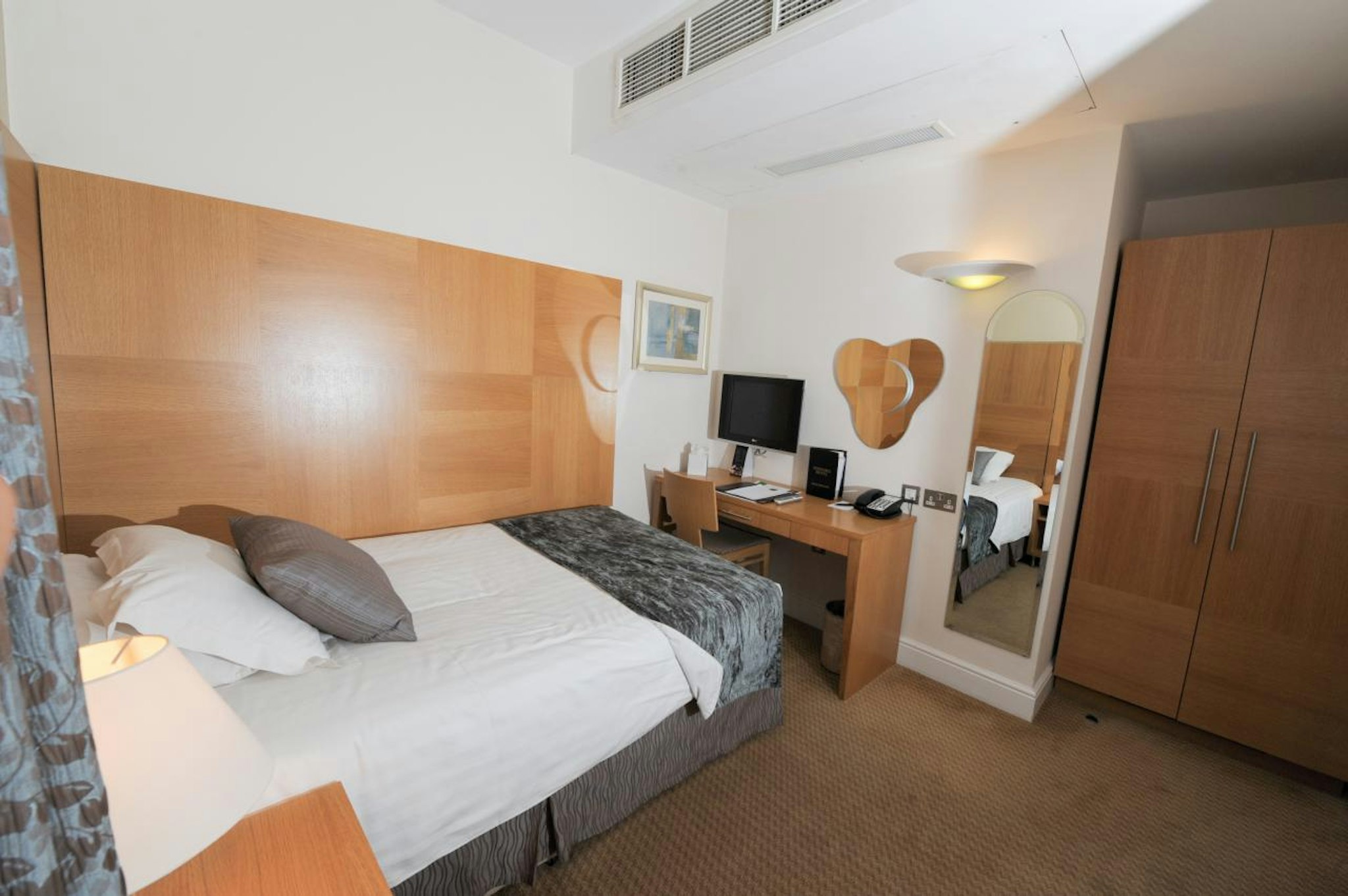 Room, Single