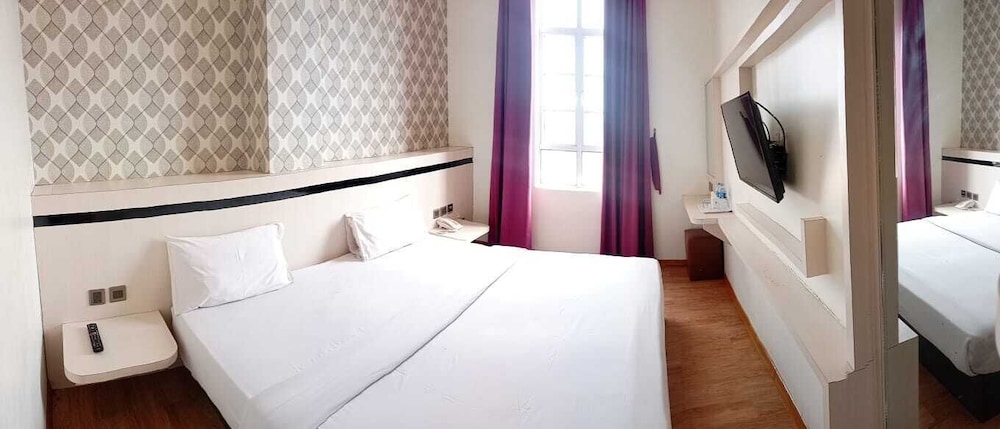 Blitz Hotel Batam Centre 20/37