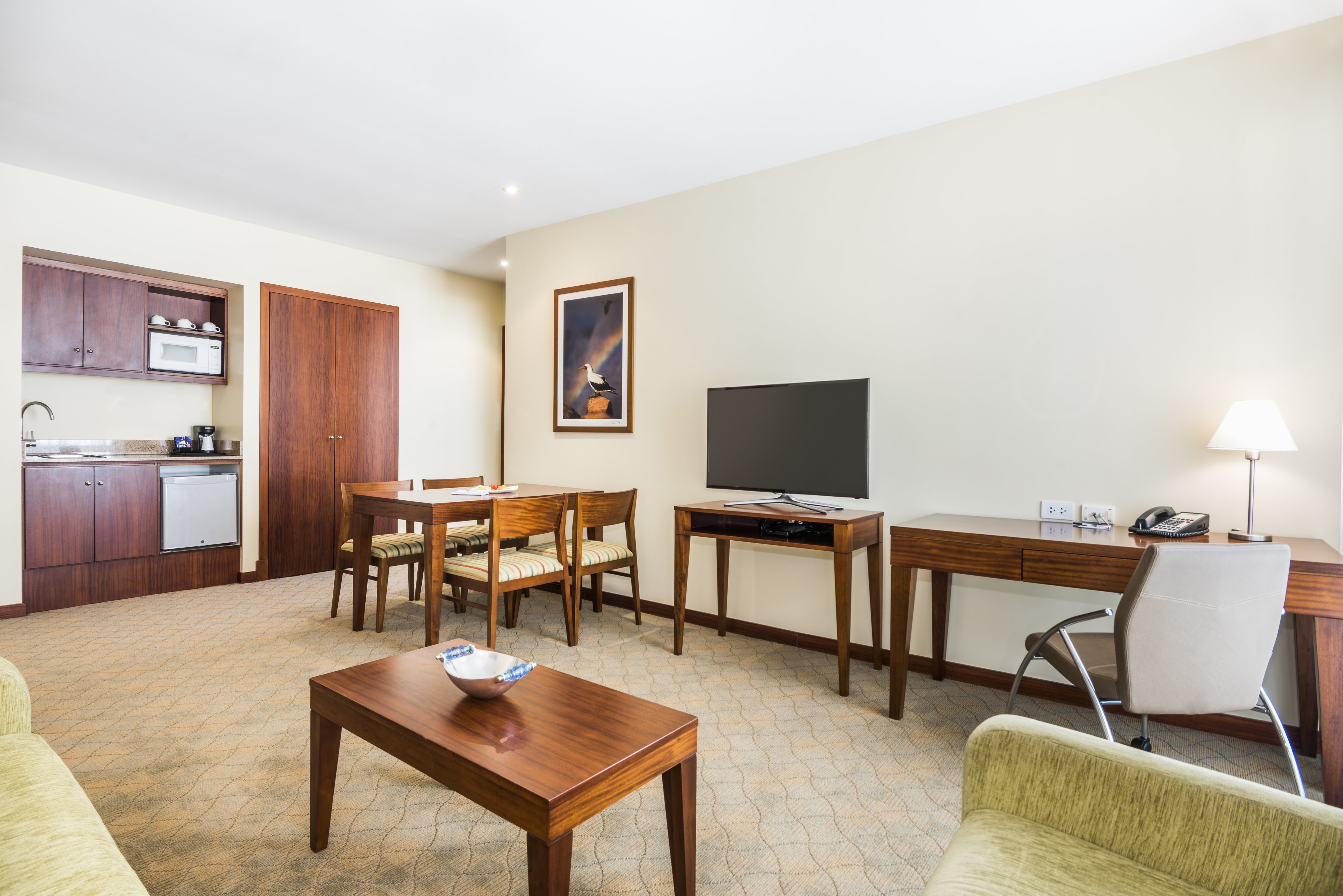 HOLIDAY INN EXPRESS QUITO 34/66