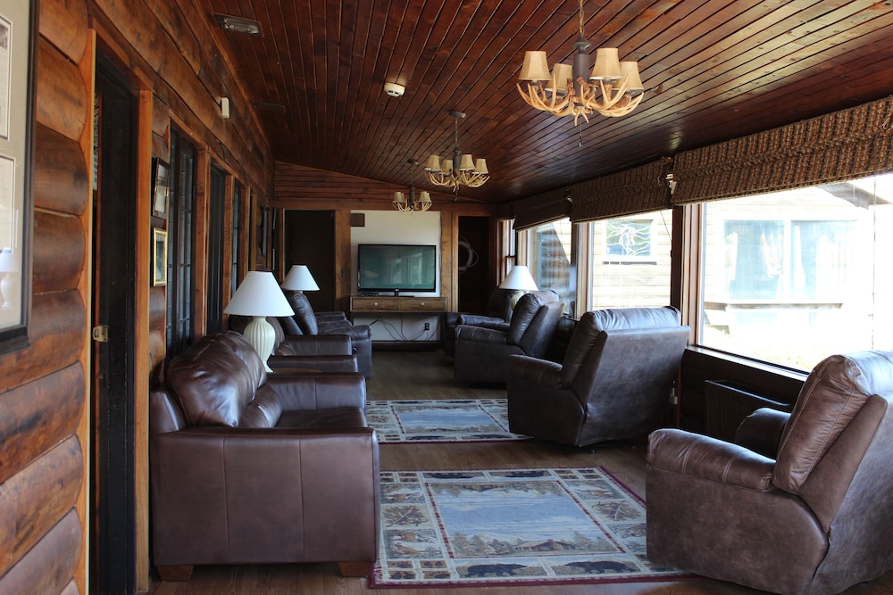 Basswood Resort 60/78