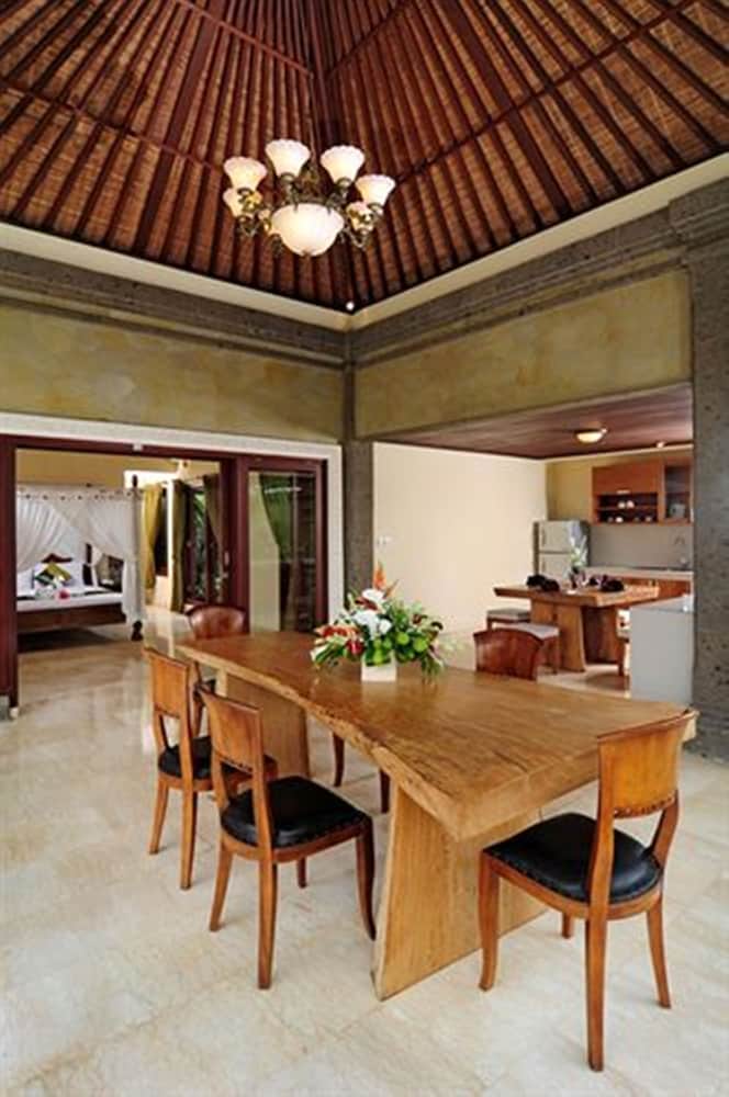 Bali Aroma Exclusive Villas. 8/28