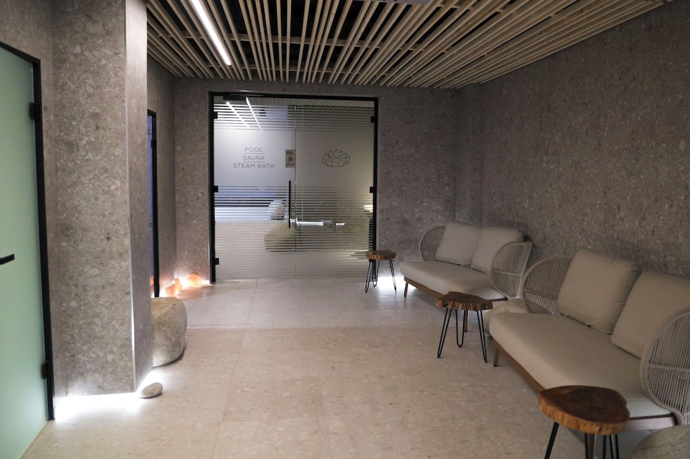 Azur Premium Resort 52/75