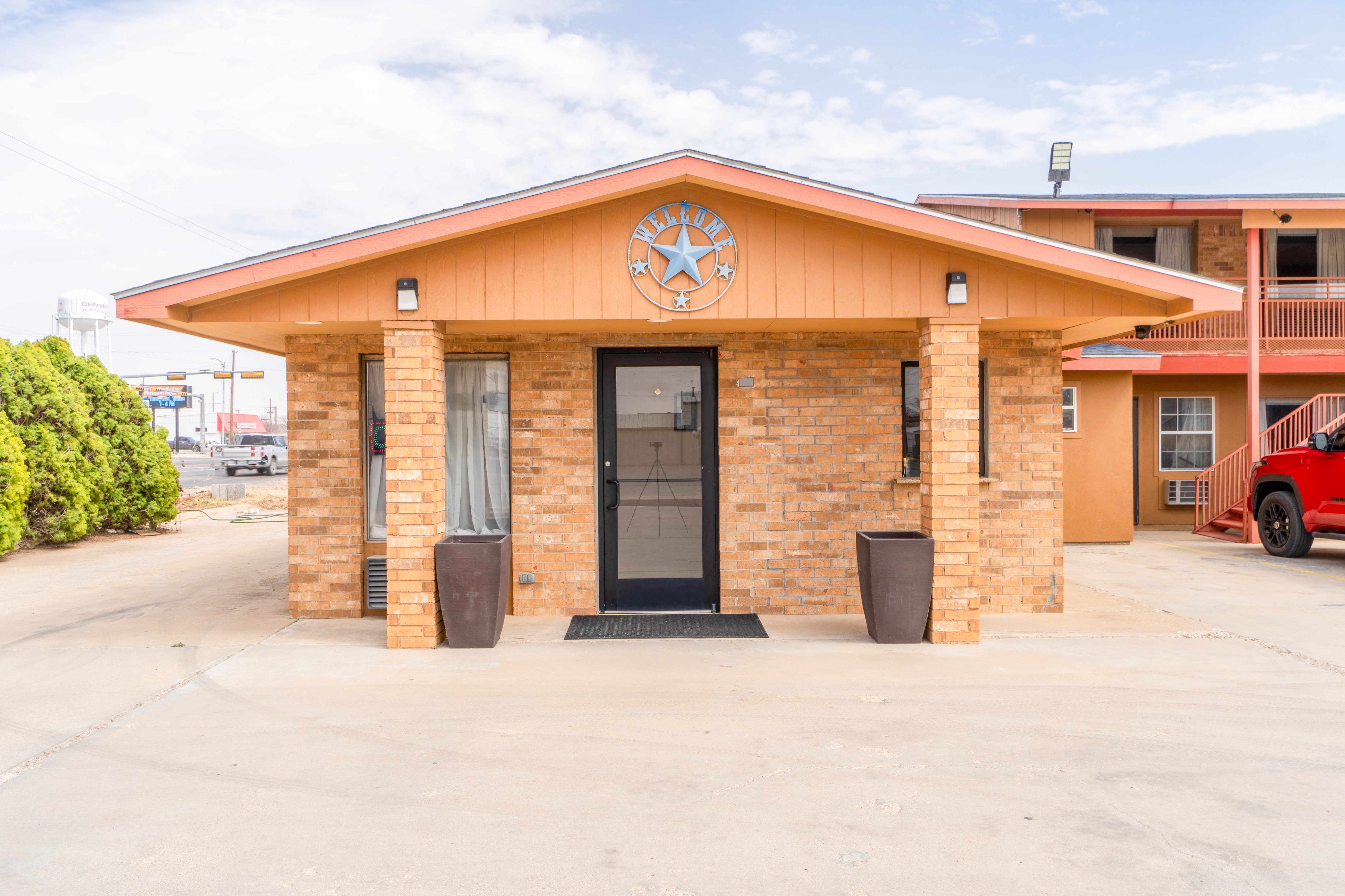 Crown Inn - Denver, Tx 2/42