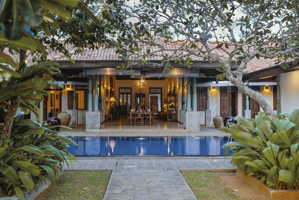 Villa Republic Bentota 2/50