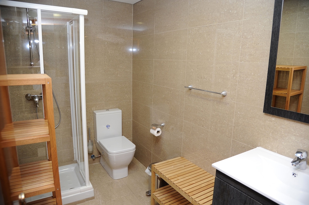 Mola Suites 28/32
