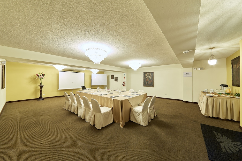 Hotel Carrera Ex Thunderbird Hotels Carrera 54/64