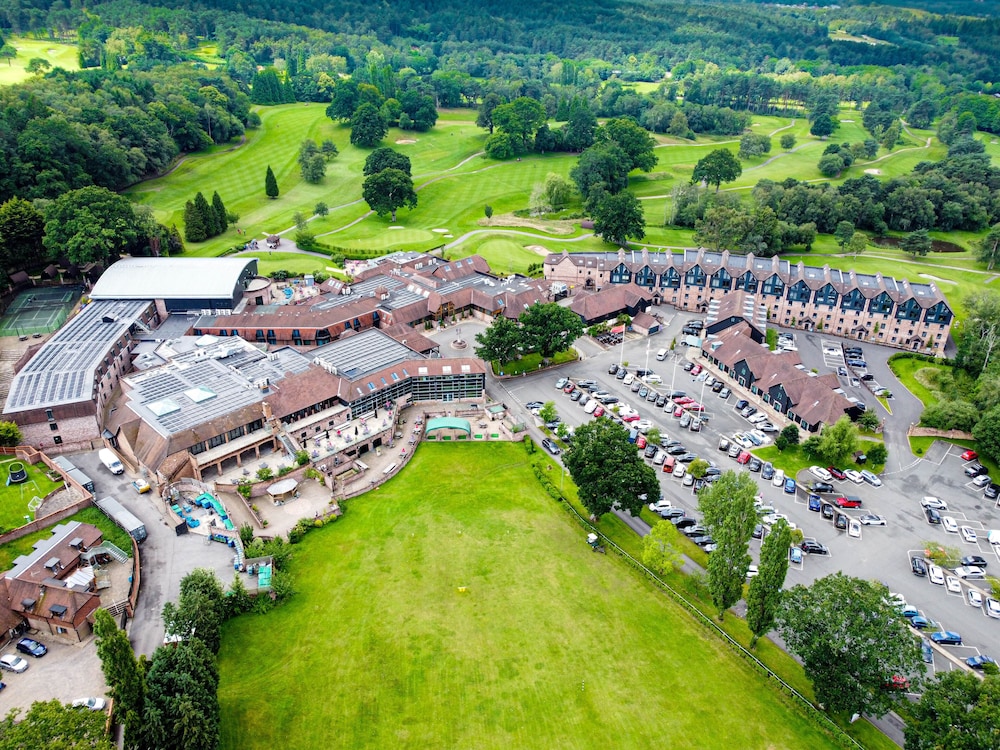 Oldthorns Hotel 67/68