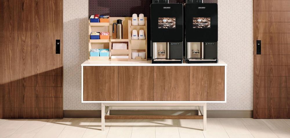 Holiday Inn Express Suites Fort Worth Fossil Creek 19/30