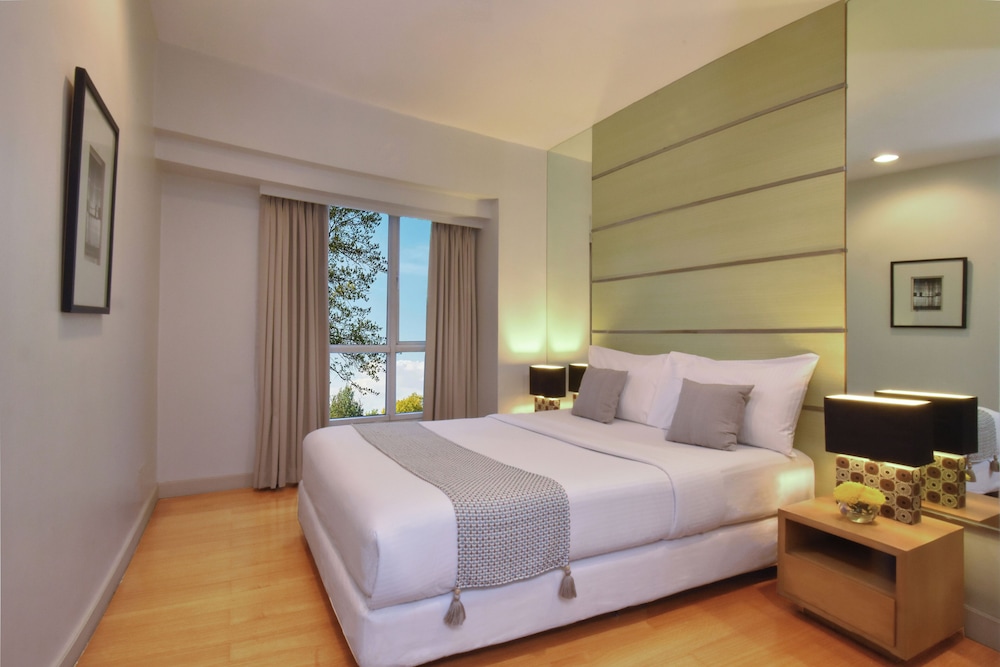 2 BEDROOMS, DELUXE, APARTMENT