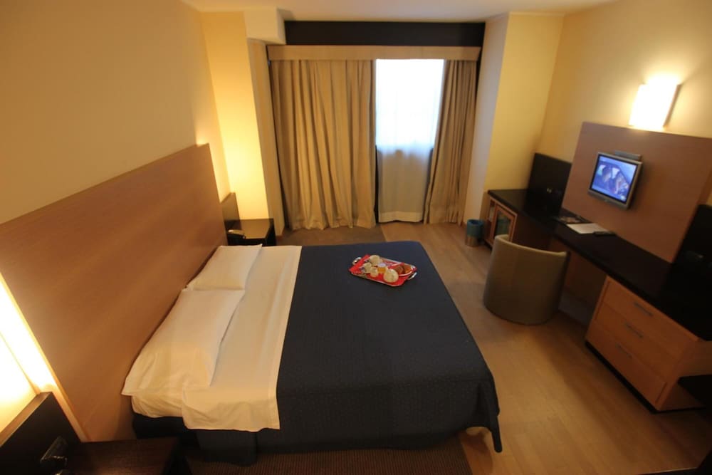 STANDARD, DOUBLE BED