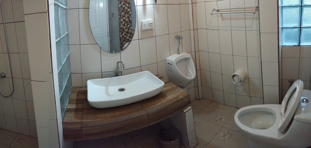 Baandin Chiewlarn Resort 68/68