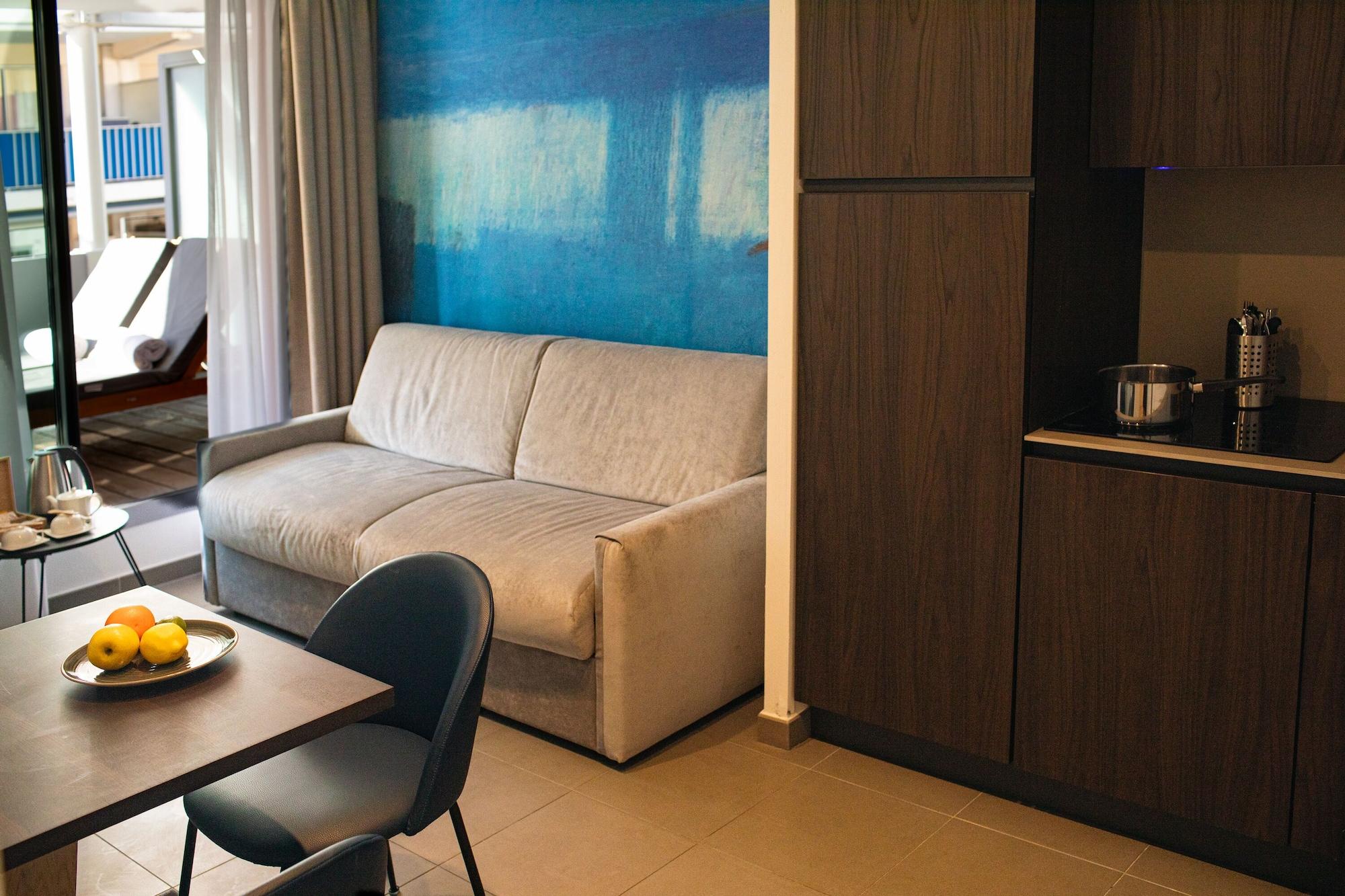 Design, Apartment, City View, Terrace 4/7