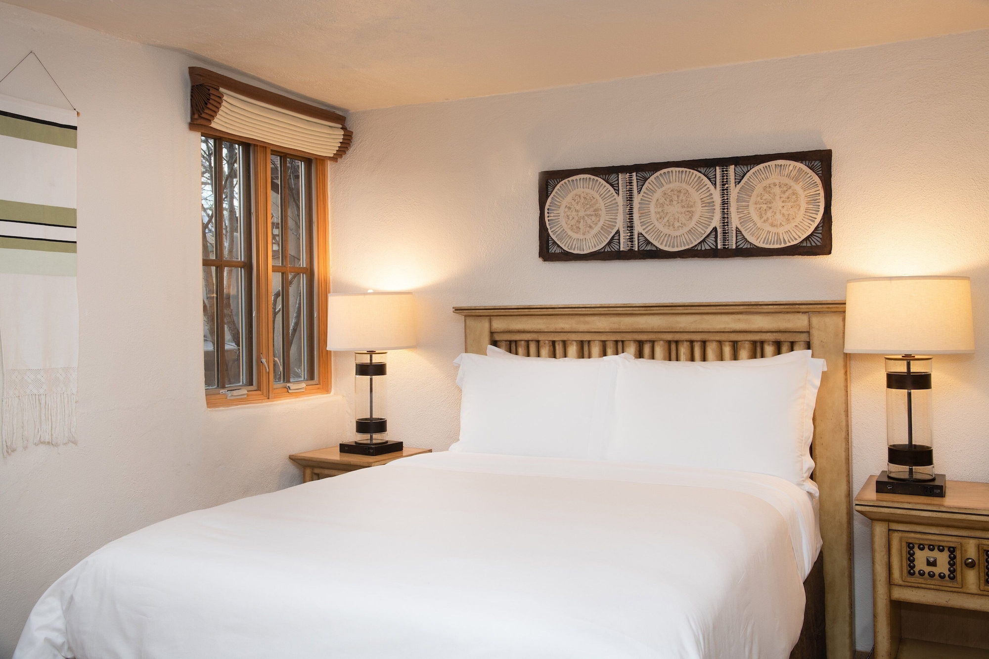 Studio, Queen Bed
