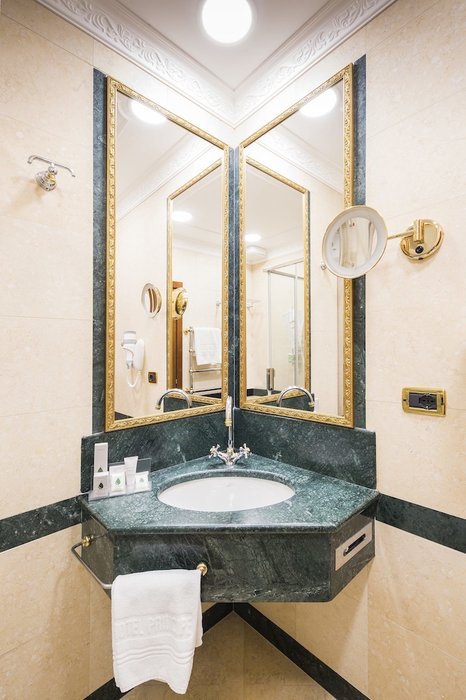Phi Hotel Principe 27/60